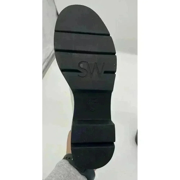 STUART WEITZMAN Women‎ Norah Patent Leather Lug Sole Boots size 6.5 - Picture 6 of 6